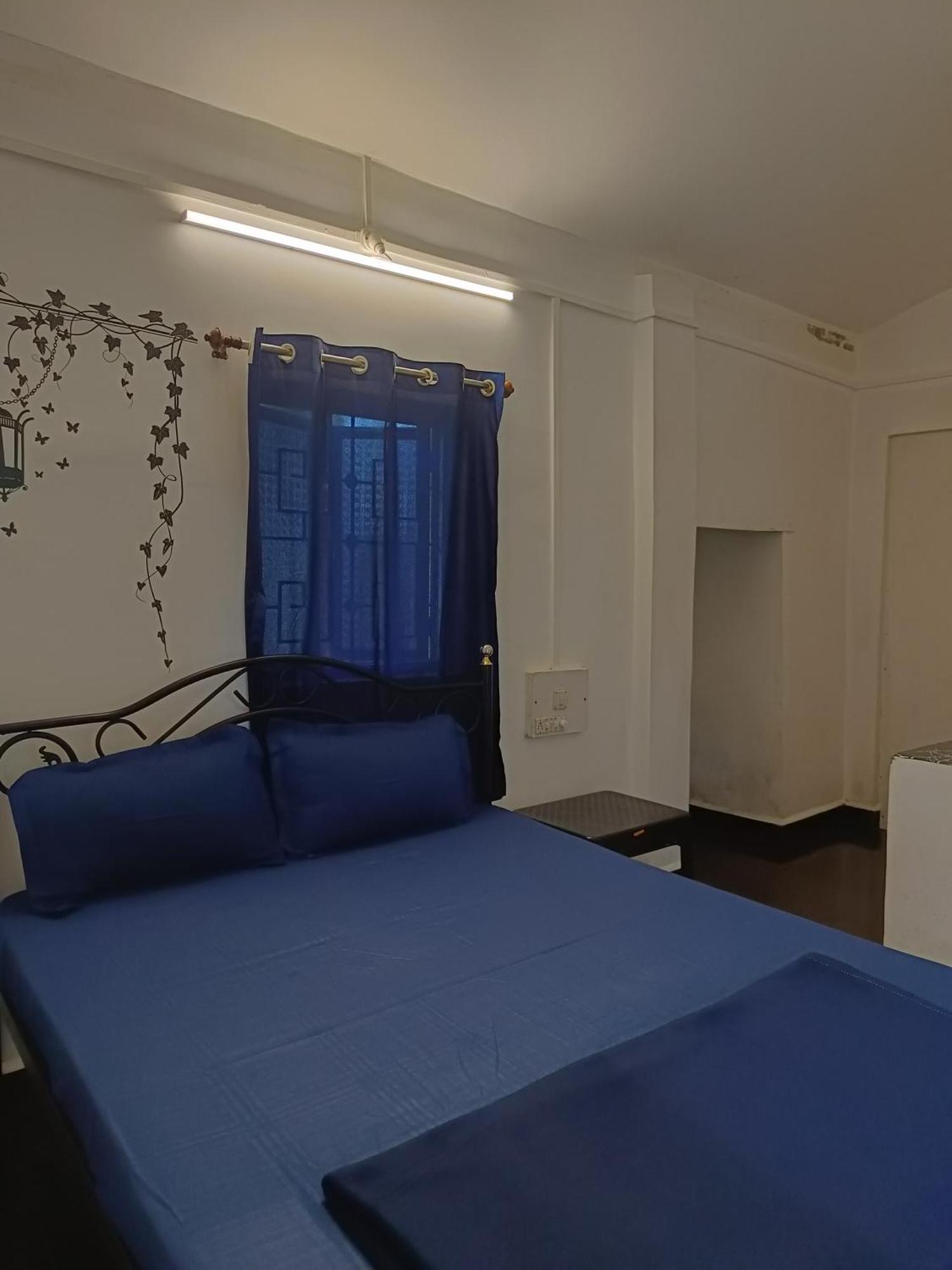 Bunknbrew Hostel Palolem Bilik gambar